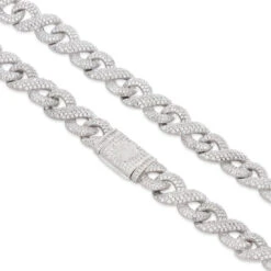 15mm Infinity Link Chain 22 15mm Infinity Link Chain -King Ice 15mm infinity link chain king ice 36163251470511