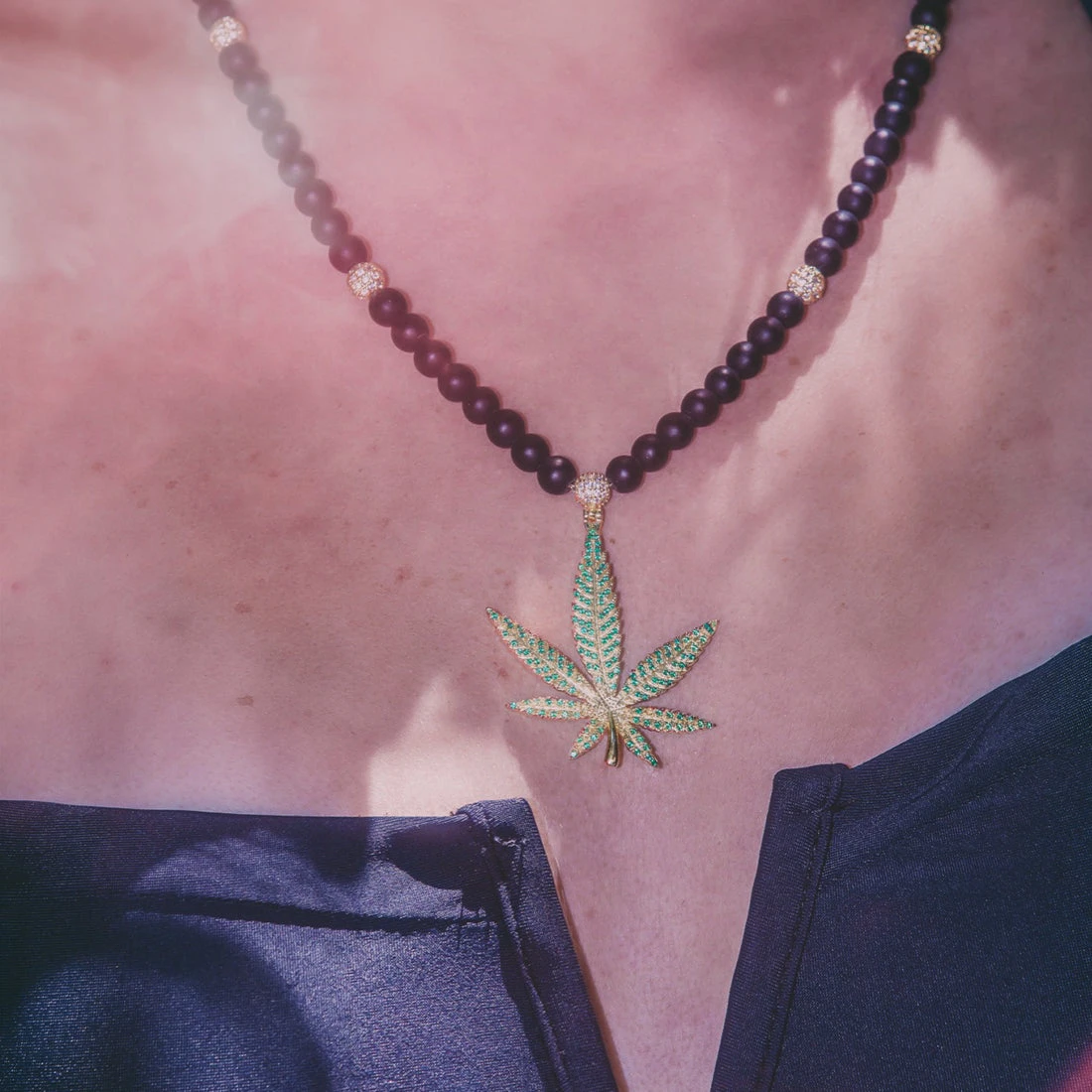 High Rise Cannabis Leaf Necklace 12 High Rise Cannabis Leaf Necklace - Image 12