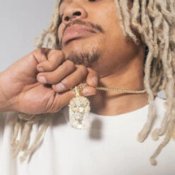 Notorious B.I.G. X King Ice - Biggie Jesus Necklace -King Ice notorious b i g x king ice biggie jesus necklace king ice 35114025746607